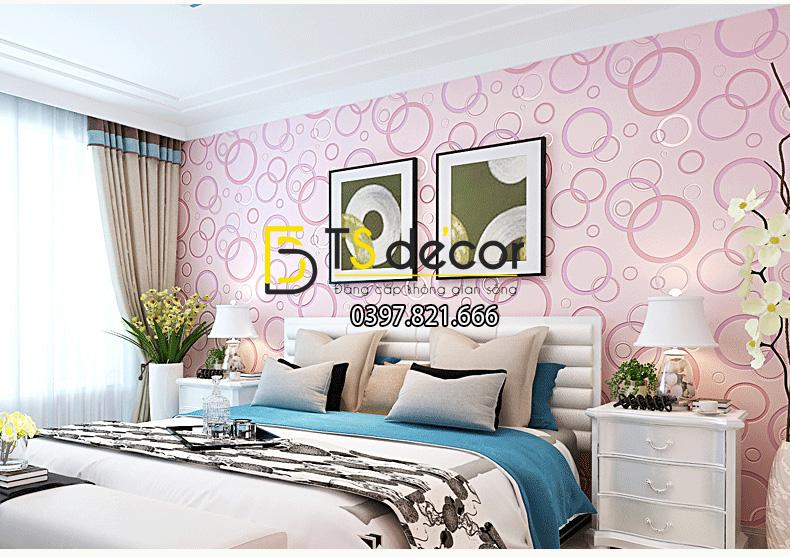 Giấy dán tường họa tiết vòng tròn màu hồng trang trí phòng ngủ