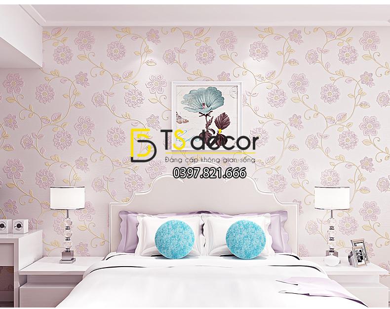 Giấy dán tường họa tiết hoa hướng dương chạm nổi màu hồng trang trí phòng tân hôn