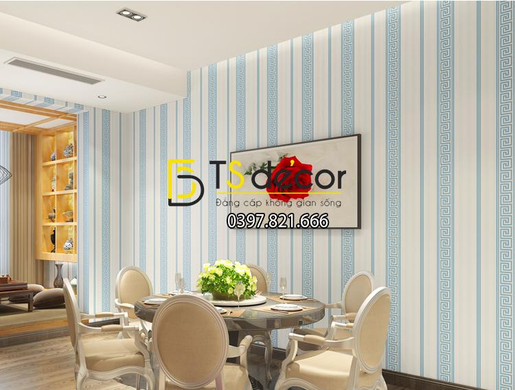 Giấy Dán Tường Sọc Dọc Họa Tiết Cổ 3D076 màu xanh trắng tại phòng ăn
