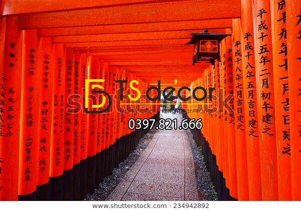 Tranh dán tường cổng vào Nhật Bản