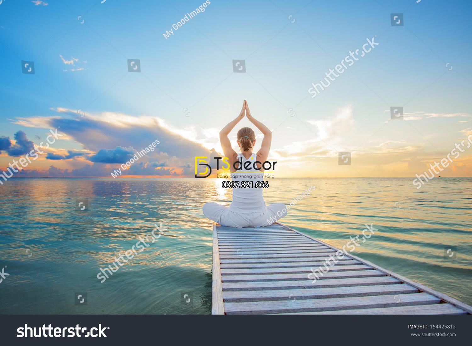 Tranh dán tường phòng Yoga nhìn có chiều sâu