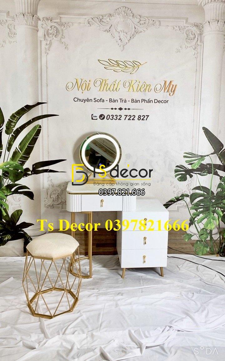 Phông Nền Livestream Chụp Ảnh Phào Chỉ Tân Cổ Điển Có Cây 3D 5D Mã P297