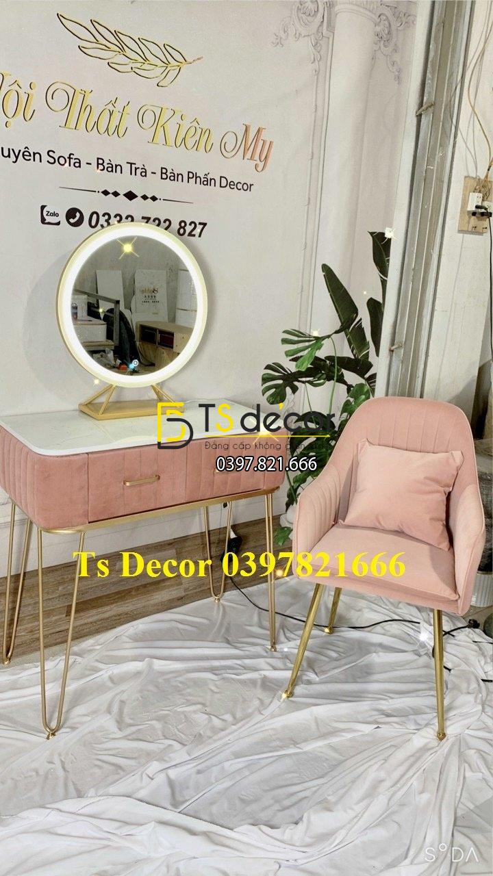 Phông Nền Livestream Chụp Ảnh Phào Chỉ Tân Cổ Điển Có Cây 3D 5D Mã P297